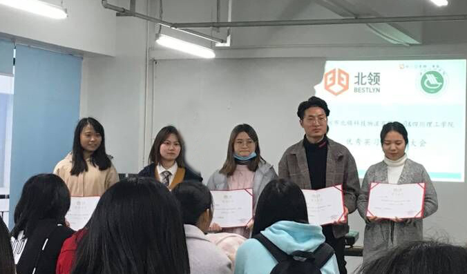 QQ图片201811172342551.jpg