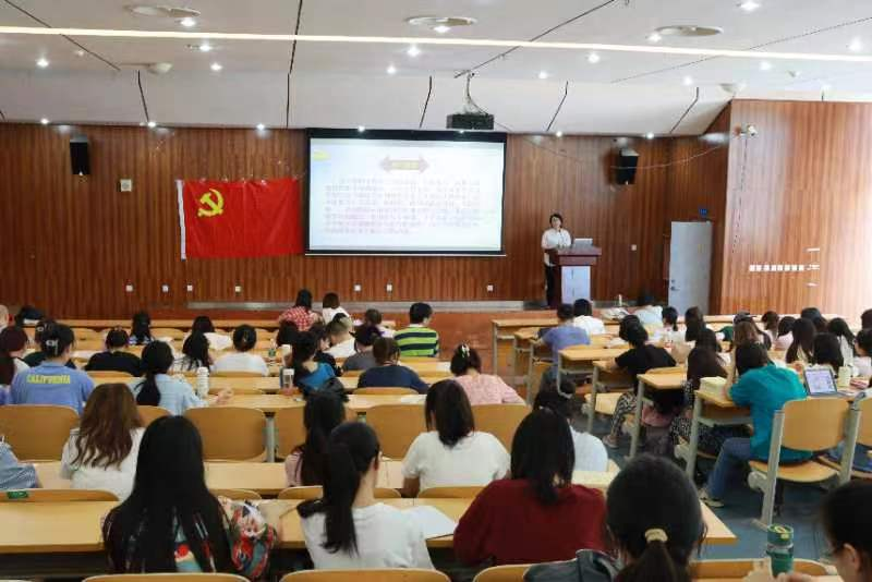 5-17党员主题教育1.png
