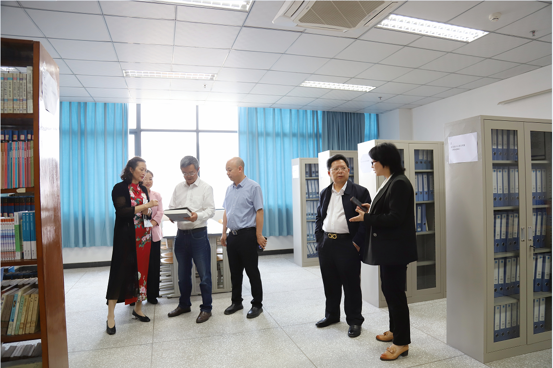 高校参观3.png