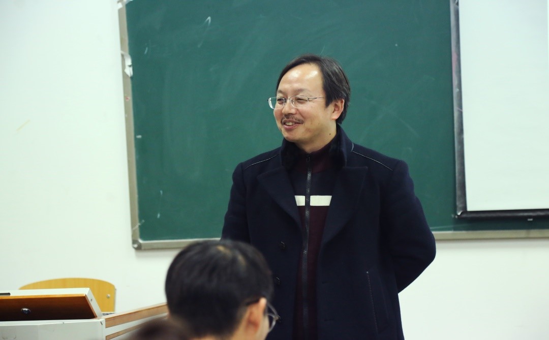讲座.jpg
